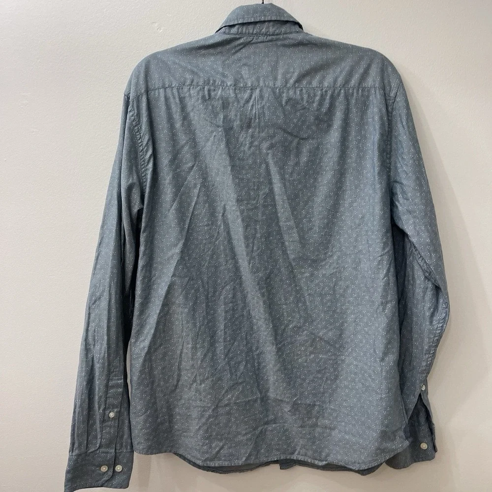 Banana Republic Men's Blue Long Sleeve Button Up Large Untucked Fit